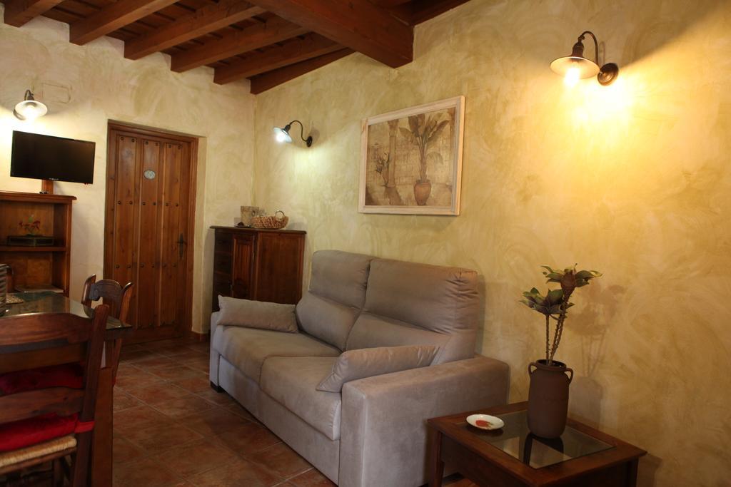 Apartamentos Rurales La Solana 로블딜로드가타 외부 사진